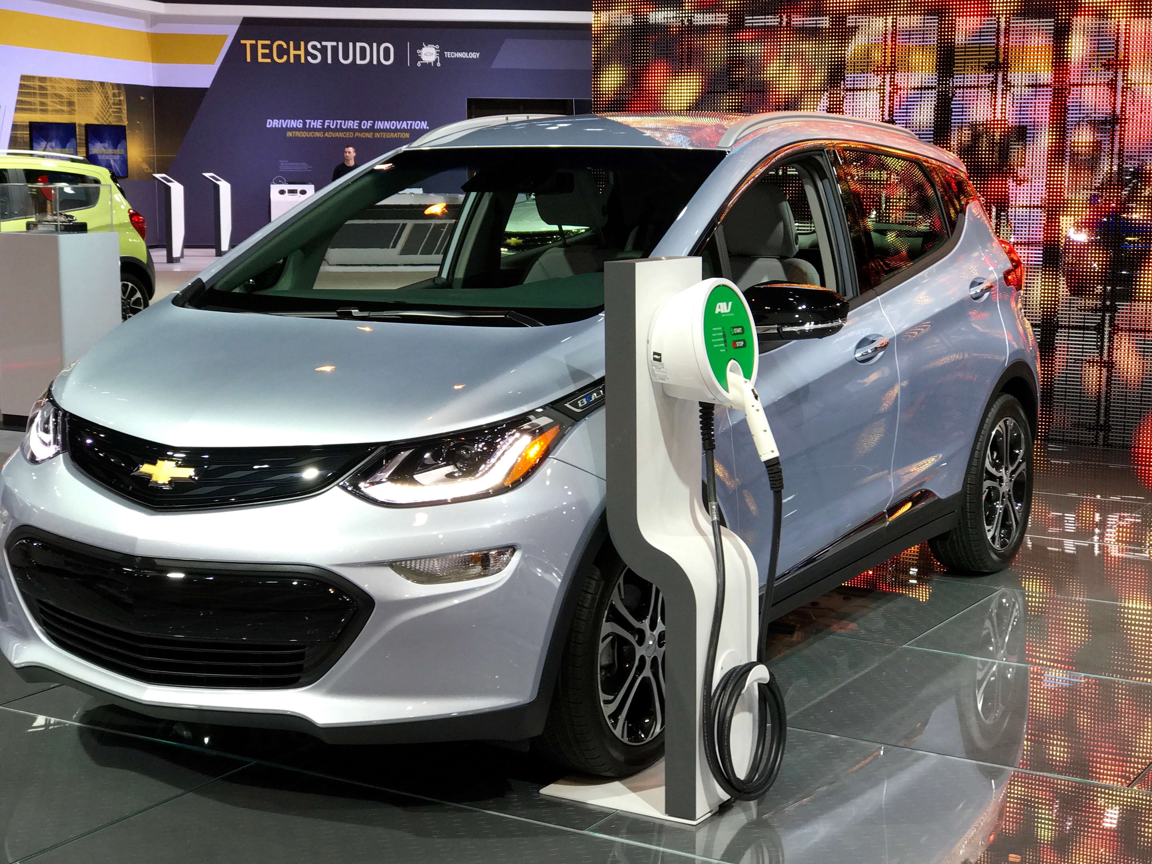 new-york-to-offer-2-000-rebate-for-electric-vehicle-purchases-the